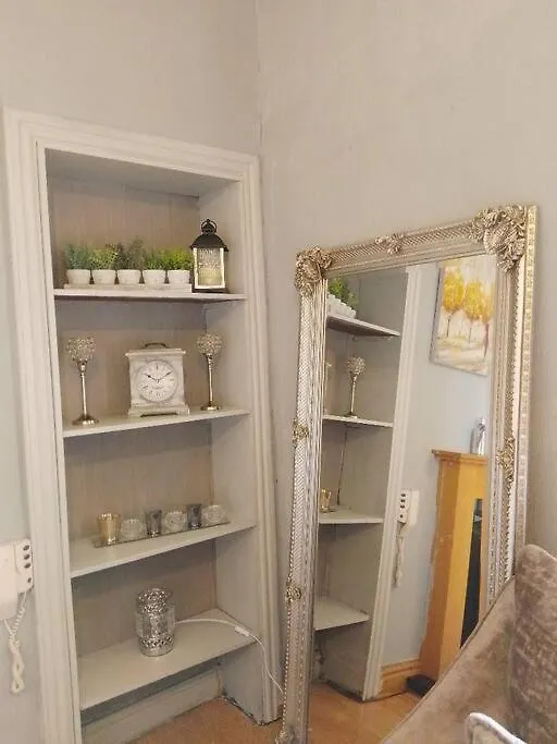 Lovely 2 Bedroom Apartment In Heart Of Dundee United Kingdom