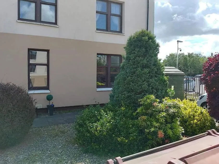 Lovely 2 Bedroom Apartment In Heart Of Dundee